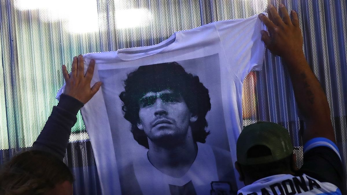 Дієго Марадона: фільми про легендарного футболіста Дієго Марадона: фільми про легендарного футболіста