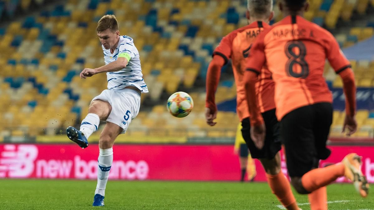 Капитан "Динамо" Сидорчук дисквалифицирован на три матча УПЛ Капитан "Динамо" Сидорчук дисквалифицирован на три матча УПЛ