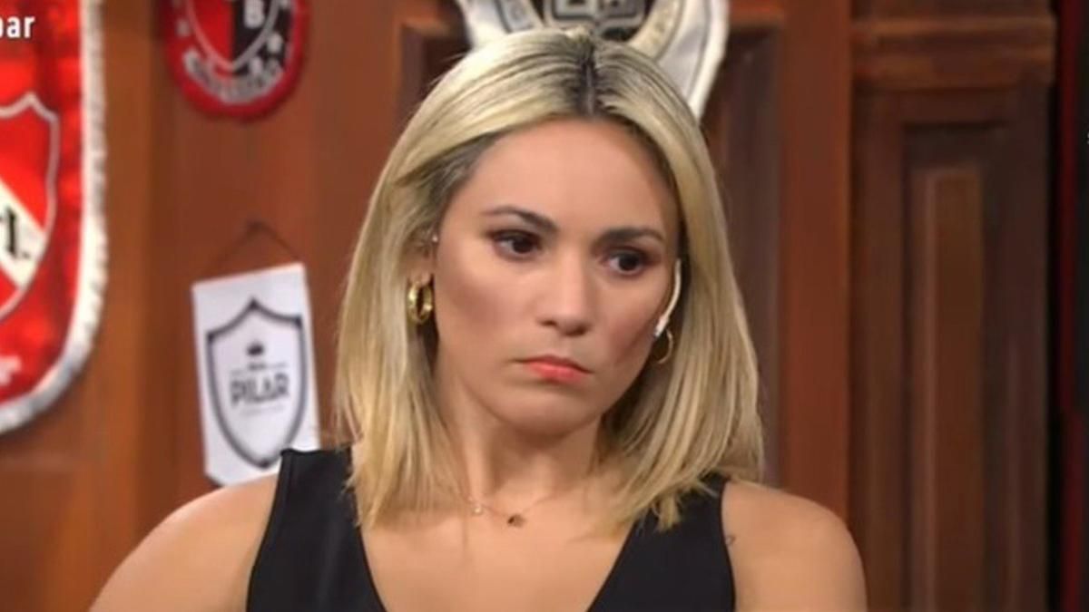 Колишню наречену Марадони не пустили на прощання з футболістом Колишню наречену Марадони не пустили на прощання з футболістом