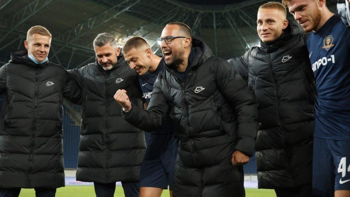 Наставник "Днепра-1" Йовичевич поборол COVID-19 Наставник "Днепра-1" Йовичевич поборол COVID-19