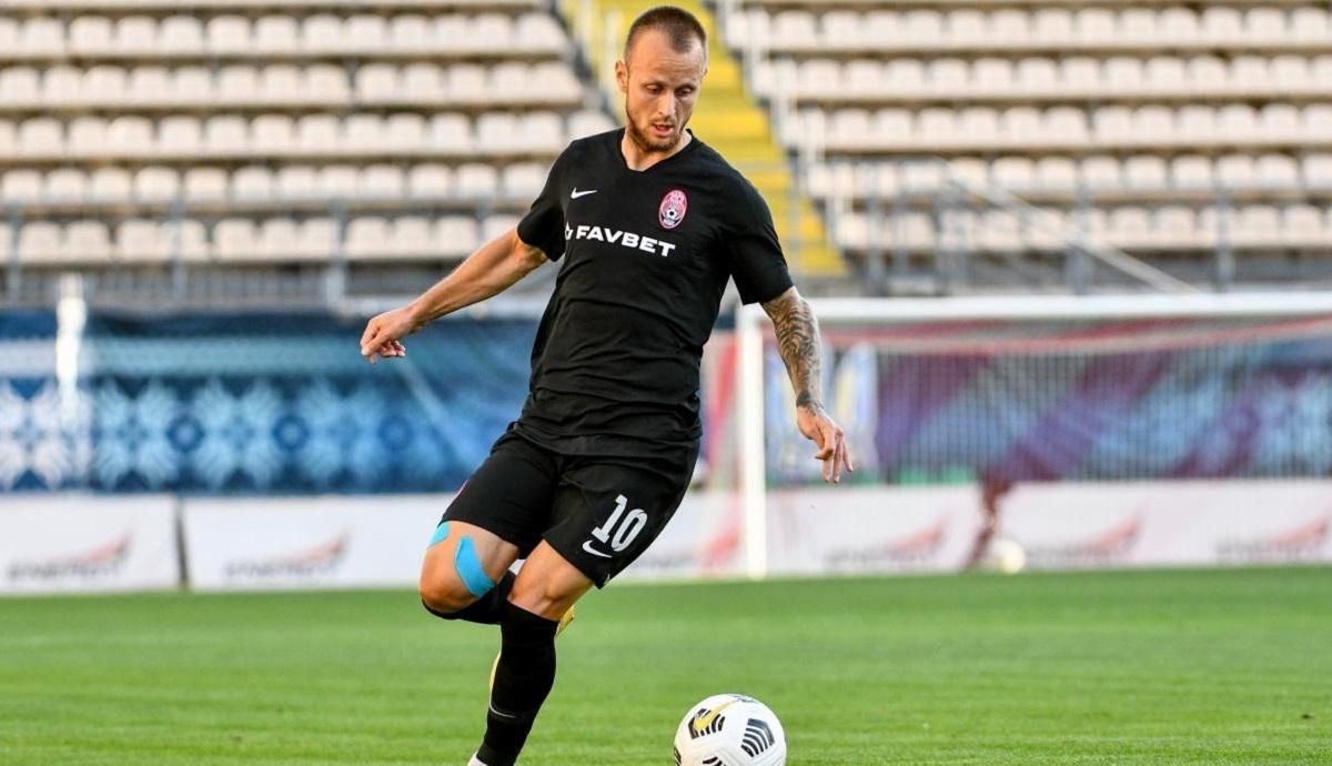 Прямою ногою у коліно: гравець "Зорі" Хомченовський відсторонений на два матчі УПЛ Прямою ногою у коліно: гравець "Зорі" Хомченовський відсторонений на два матчі УПЛ