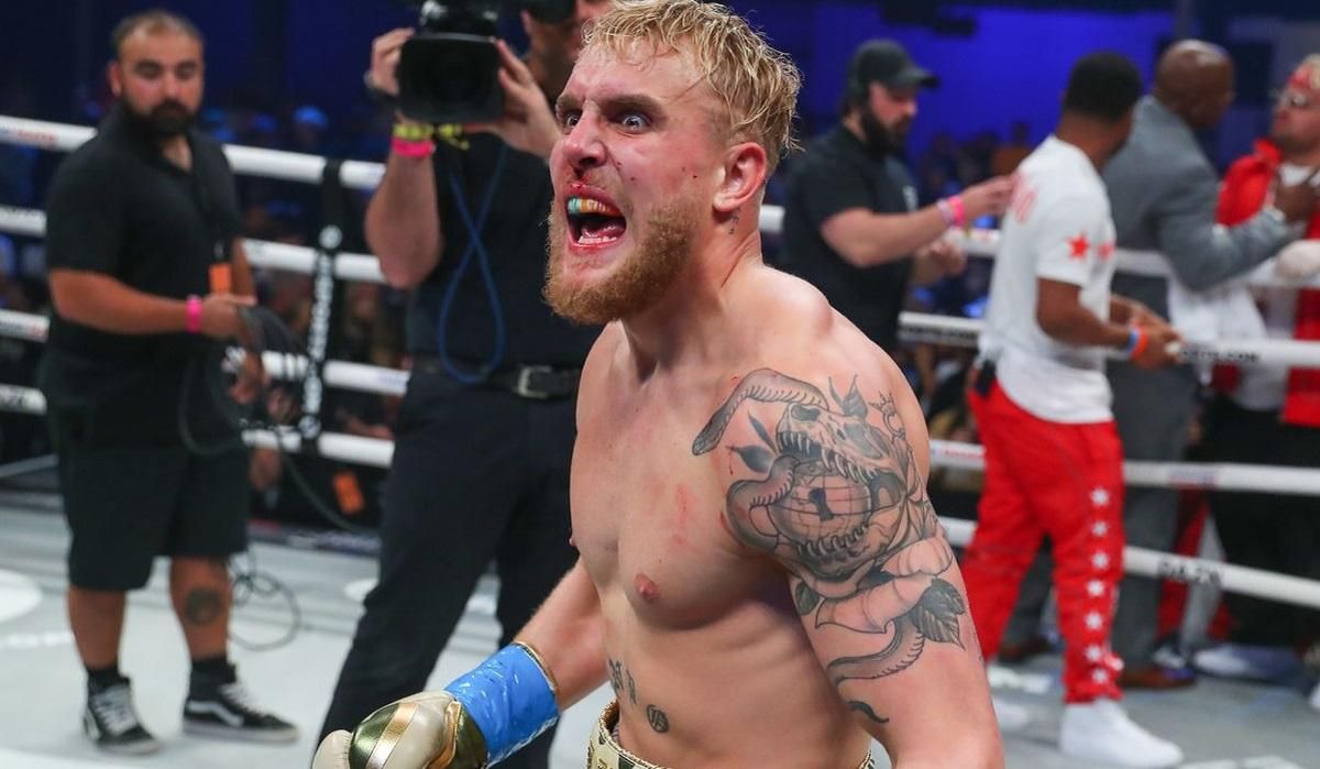 Американець тричі побував у нокдауні та ледь прийшов до тями після глибокого нокауту: відео Американець тричі побував у нокдауні та ледь прийшов до тями після глибокого нокауту: відео