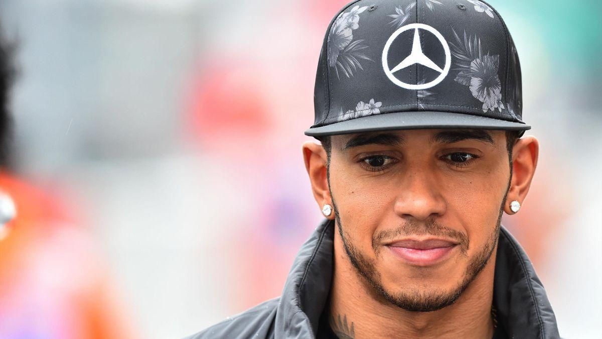 Хемілтон заразився COVID-19: гонщик пропустить наступний етап Формули-1 Хемілтон заразився COVID-19: гонщик пропустить наступний етап Формули-1