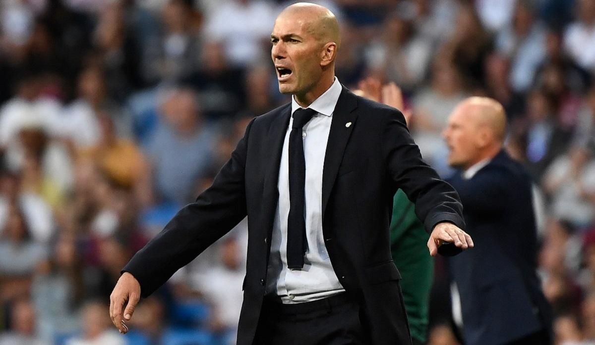 Крісло Зідана у Реалі захиталось: доля тренера залежить від матчу з Боруссією М Крісло Зідана у Реалі захиталось: доля тренера залежить від матчу з Боруссією М