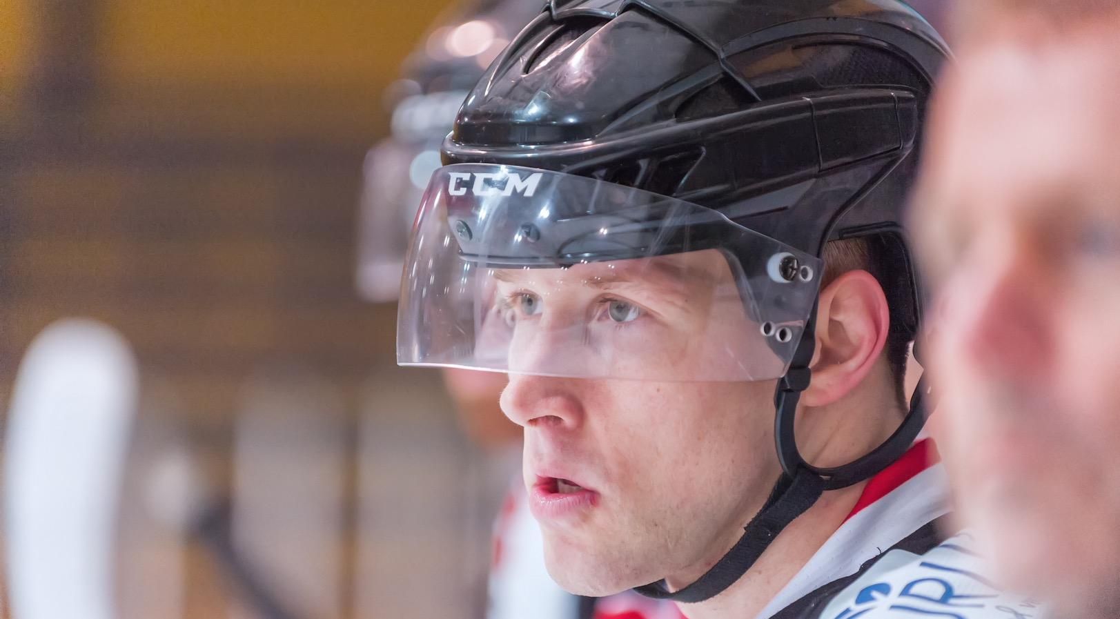 Ледяные Волки подписали первого канадца в истории УХЛ и он принес победу команде: видео