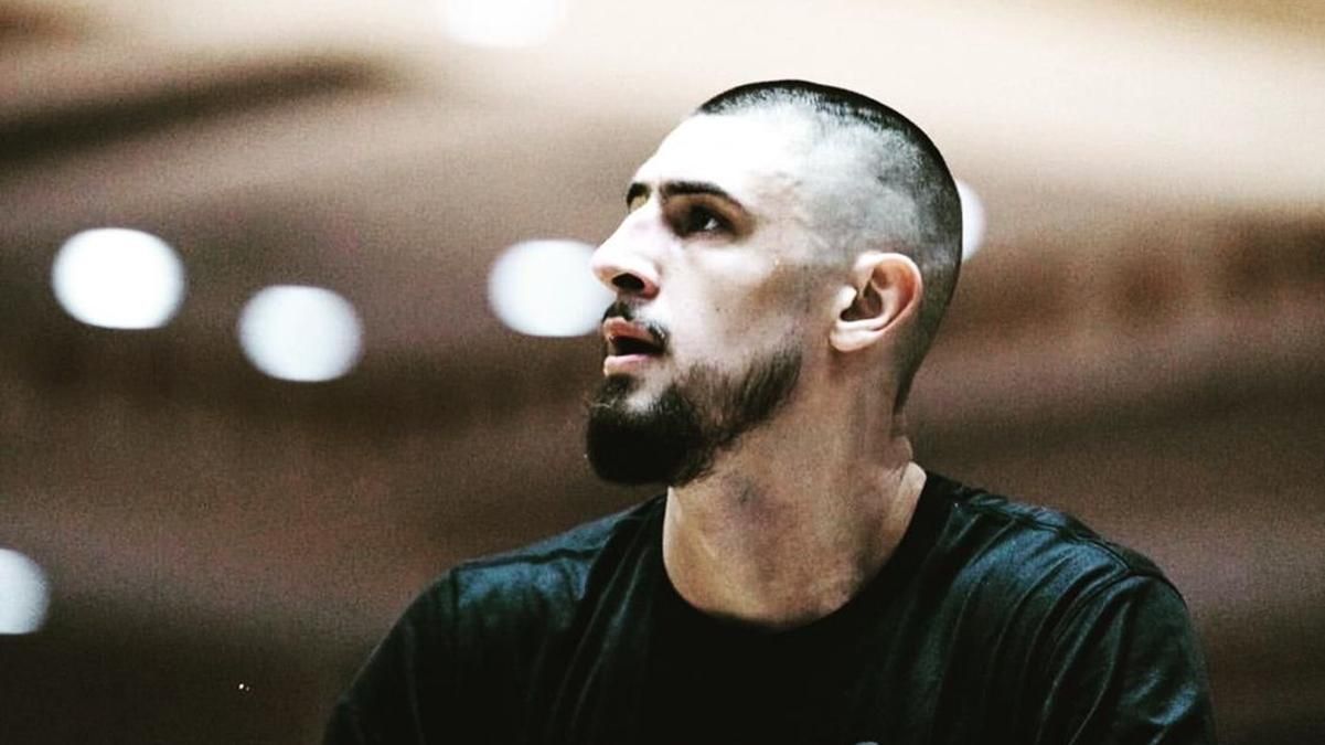 Алексей Лень выбрал игровой номер в Торонто Рэпторс: фото Алексей Лень выбрал игровой номер в Торонто Рэпторс: фото