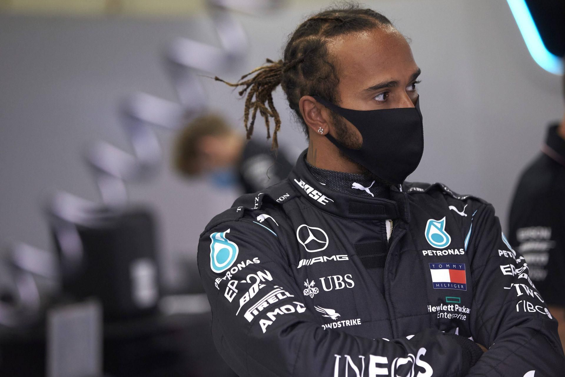 Хэмилтон вылечился от COVID-19 и выступит на гран-при Абу-Даби Хэмилтон вылечился от COVID-19 и выступит на гран-при Абу-Даби