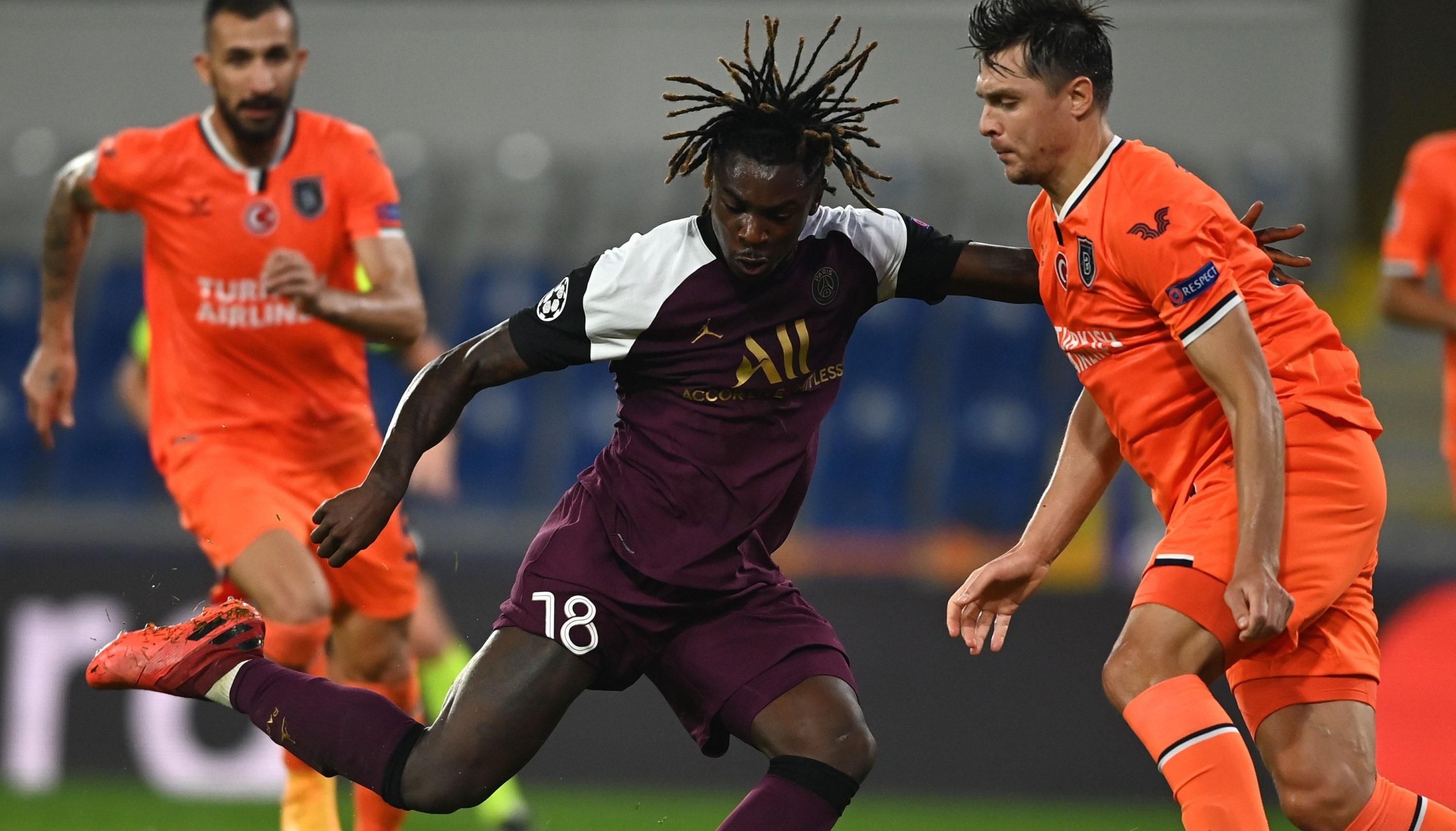 Матч Ліги чемпіонів ПСЖ – Істанбул перерваний через расистські образи: гравці пішли з поля Матч Ліги чемпіонів ПСЖ – Істанбул перерваний через расистські образи: гравці пішли з поля