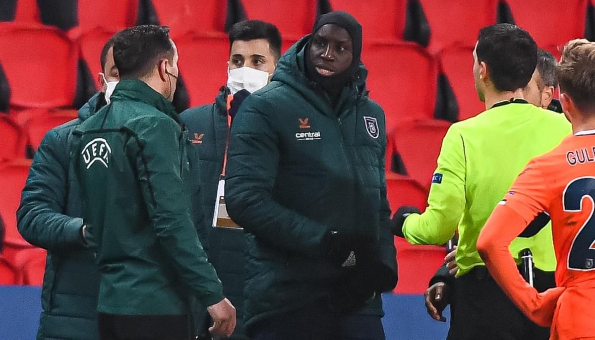 Расизм від судді: зірваний матч ПСЖ – Істанбул у ЛЧ дограють з новою бригадою арбітрів Расизм від судді: зірваний матч ПСЖ – Істанбул у ЛЧ дограють з новою бригадою арбітрів