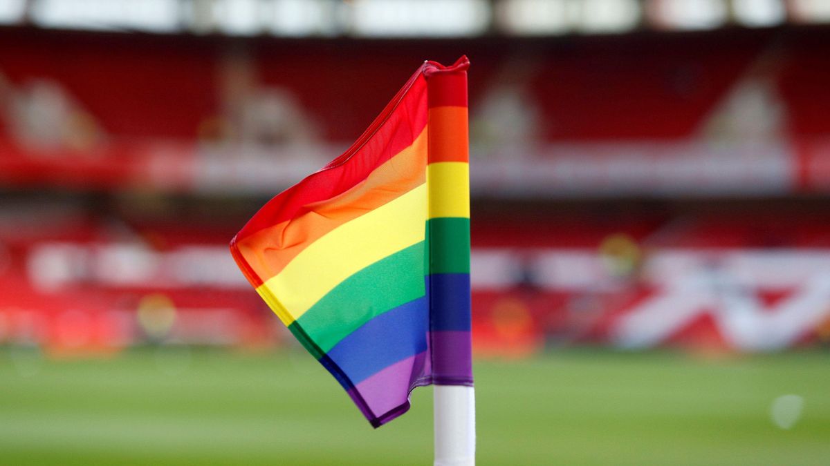 На чемпіонаті світу-2022 у Катарі дозволять ЛГБТ-прапори