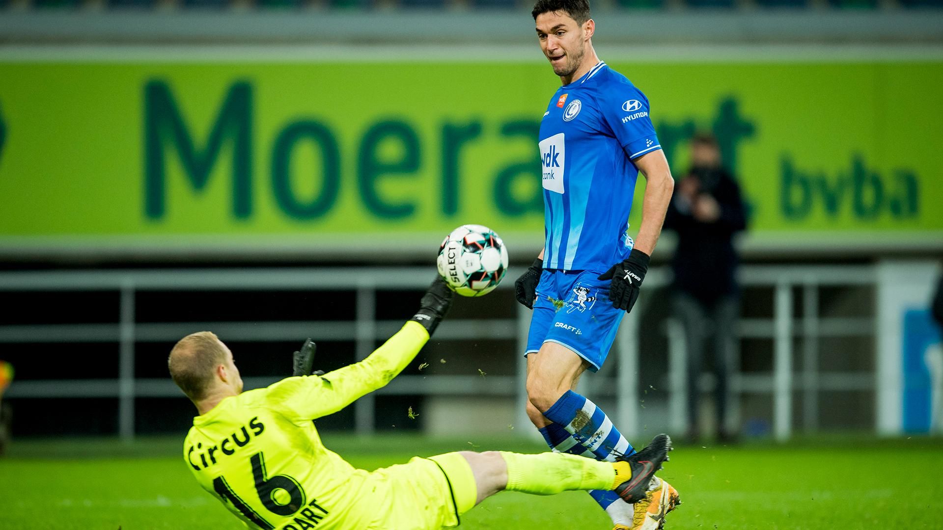 Яремчук забил победный гол за Гент в чемпионате Бельгии: видео Яремчук забил победный гол за Гент в чемпионате Бельгии: видео