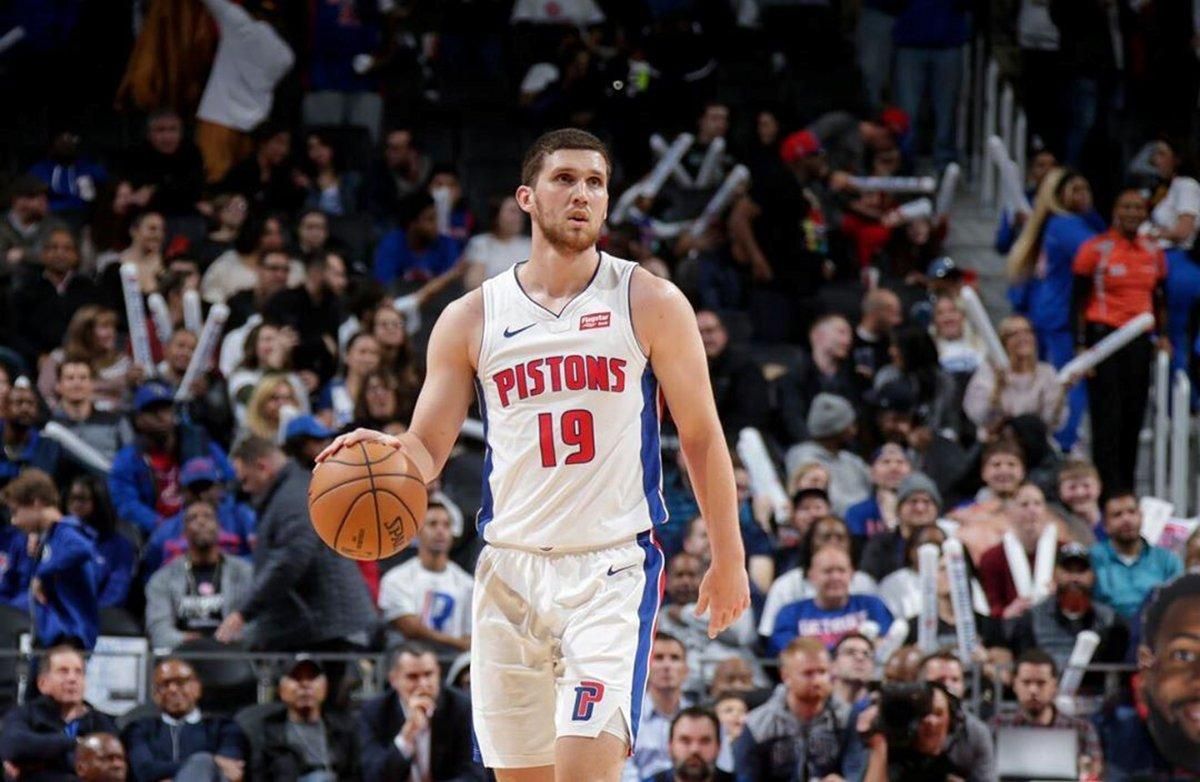 Михайлюк помог Детройту взять реванш в контрольном матче в НБА: видео Михайлюк помог Детройту взять реванш в контрольном матче в НБА: видео