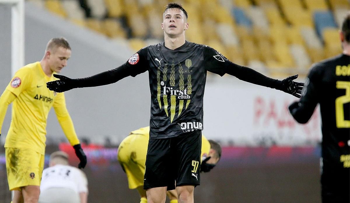 19-летний забивной форвард Руха станет одноклубником Михайличенко в Бельгии 19-летний забивной форвард Руха станет одноклубником Михайличенко в Бельгии