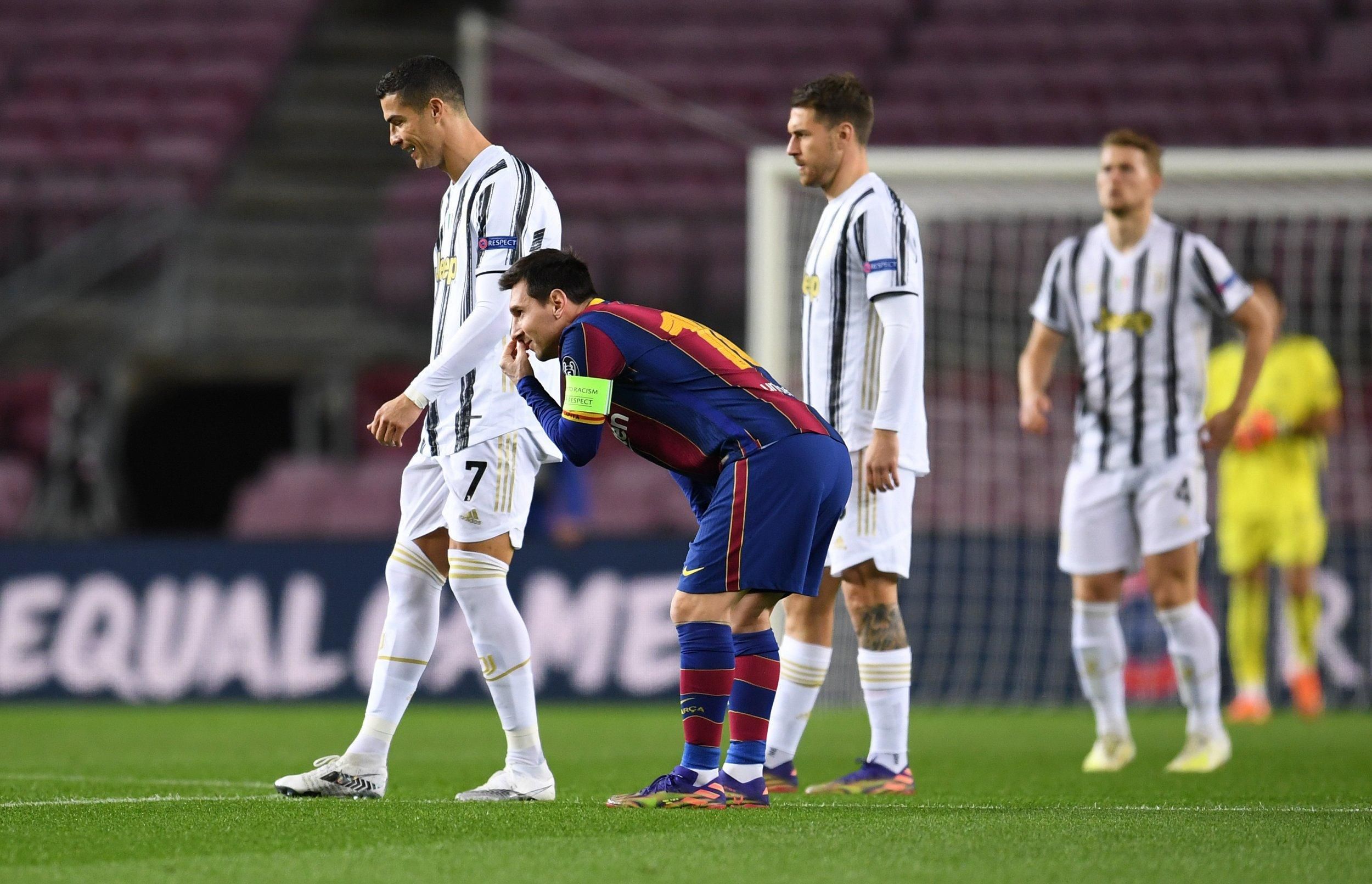 Одной левой: как Месси элегантным движением обыграл Роналду – видео Одной левой: как Месси элегантным движением обыграл Роналду – видео