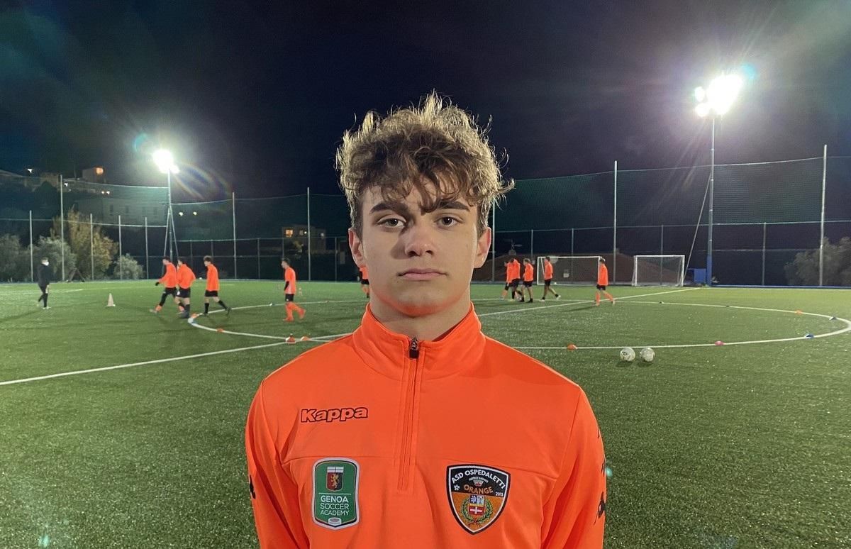 17-летний футболист спас жизнь сопернику и получил отличие от ФИФА 17-летний футболист спас жизнь сопернику и получил отличие от ФИФА