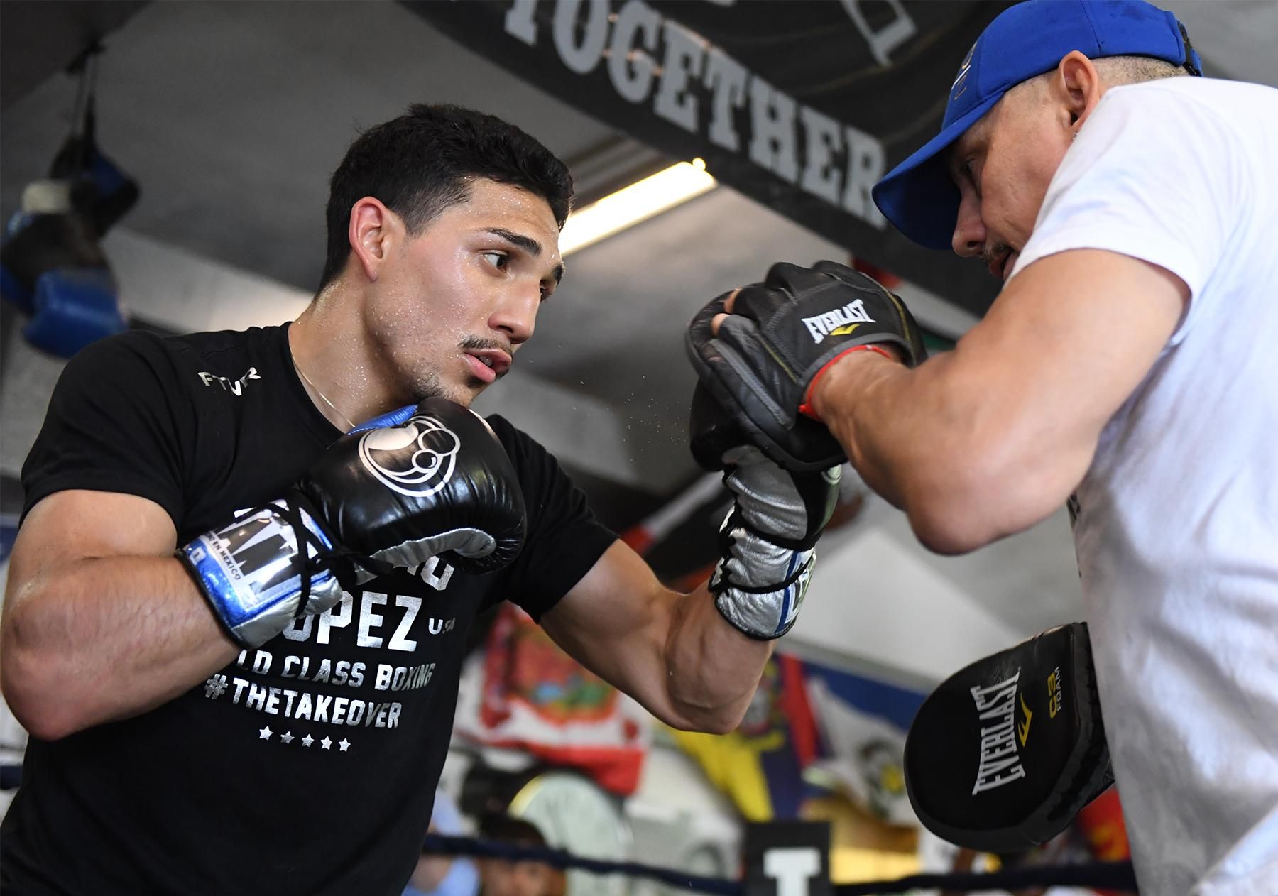 Ломаченко – примадонна: отец Лопеса ответил украинцу Ломаченко – примадонна: отец Лопеса ответил украинцу