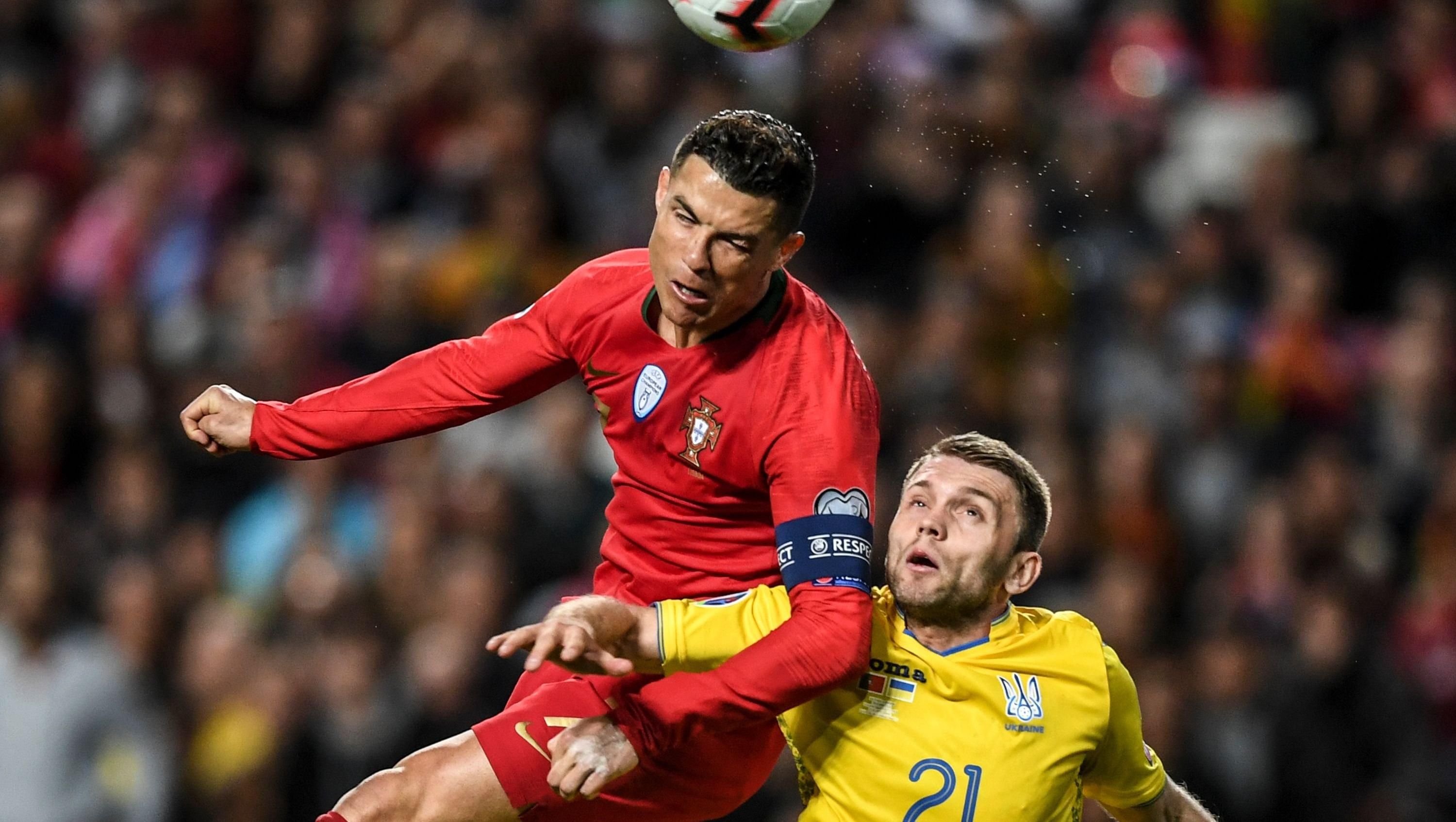 Игрок сборной Украины признался, как его "послал" Роналду Игрок сборной Украины признался, как его "послал" Роналду