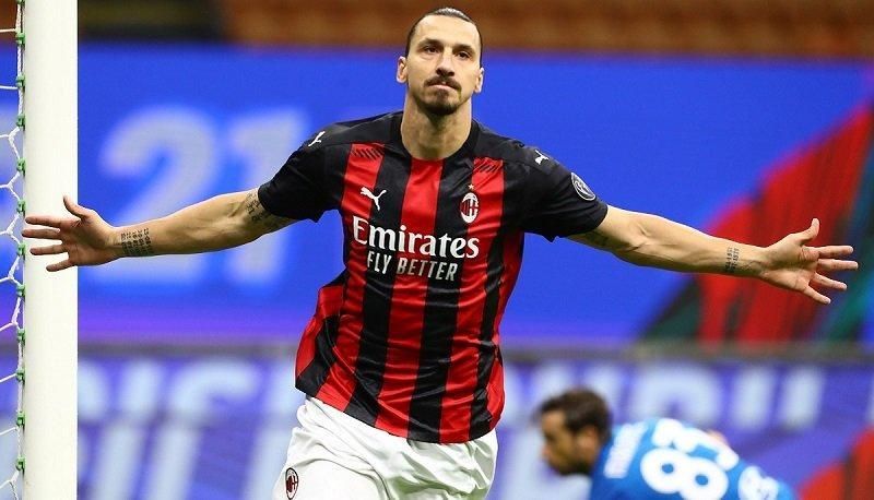 Зірковий швед Ібрагімович в одних трусах покупався в снігу: кумедне новорічне відео Зірковий швед Ібрагімович в одних трусах покупався в снігу: кумедне новорічне відео