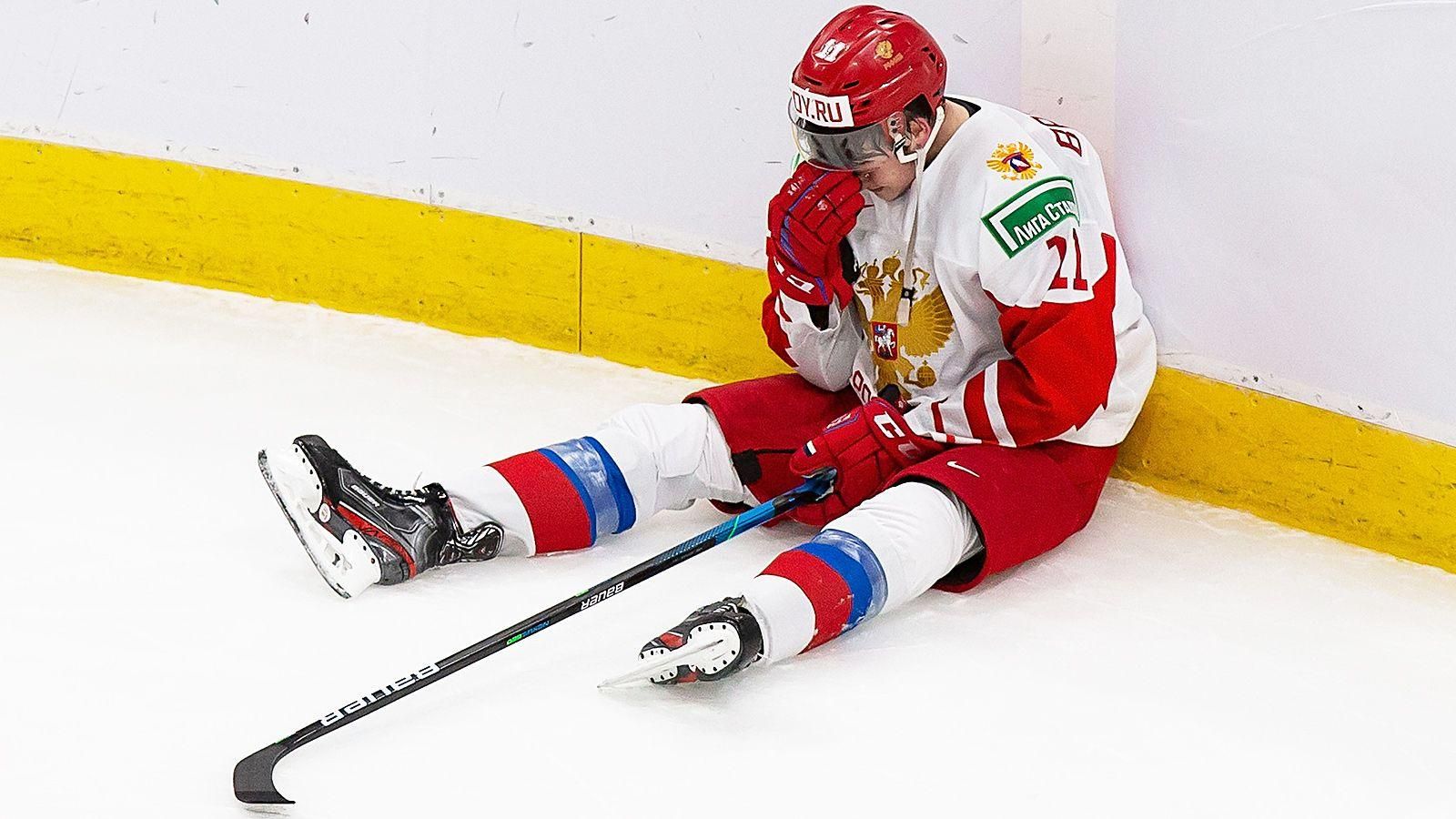 В России пытаются разжечь скандал за оскорбительный баннер на матче МЧС по хоккею В России пытаются разжечь скандал за оскорбительный баннер на матче МЧС по хоккею