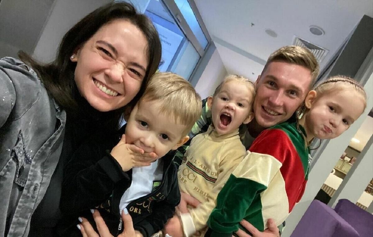 Капітан Динамо у вишиванці зворушливо привітав з Різдвом: відео Капітан Динамо у вишиванці зворушливо привітав з Різдвом: відео