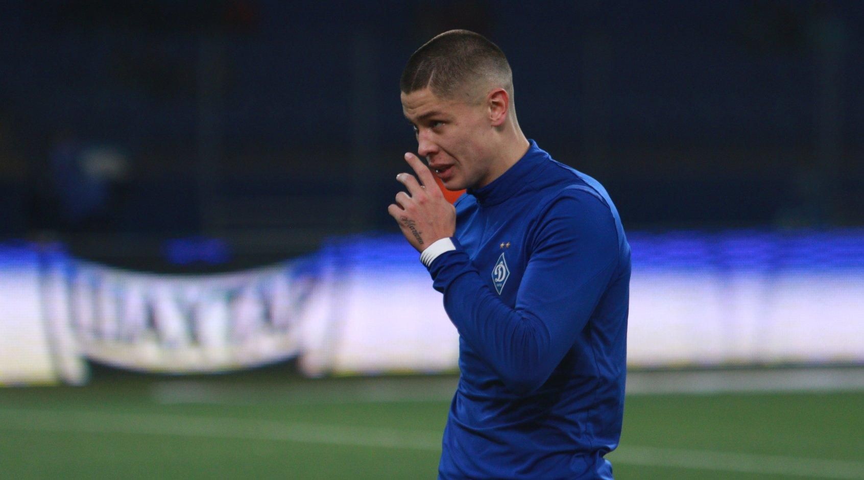 Справжній звір: захисник Динамо похвалився накачаними м'язами у відпустці – фото Справжній звір: захисник Динамо похвалився накачаними м'язами у відпустці – фото