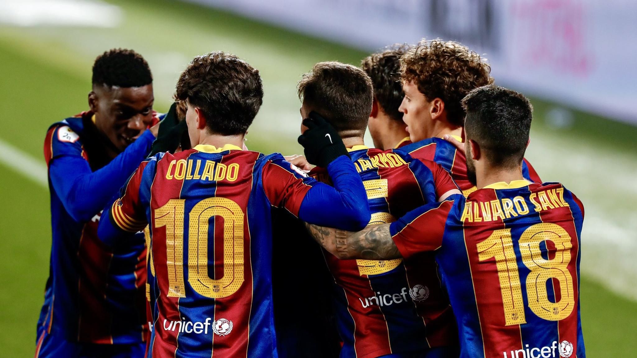 Игрок Барселоны забил прямым ударом с углового: видео шедевра Игрок Барселоны забил прямым ударом с углового: видео шедевра