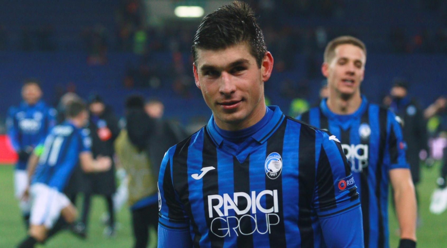 Пресс-служба Аталанты опубликовала провокационное фото с украинцем Малиновским Пресс-служба Аталанты опубликовала провокационное фото с украинцем Малиновским