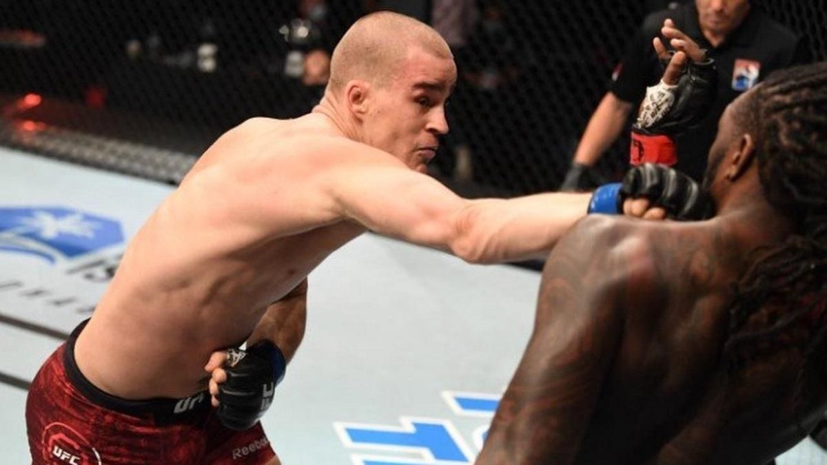 Американець забив кулаками непереможного Тодоровича: відео яскравого нокауту Американець забив кулаками непереможного Тодоровича: відео яскравого нокауту