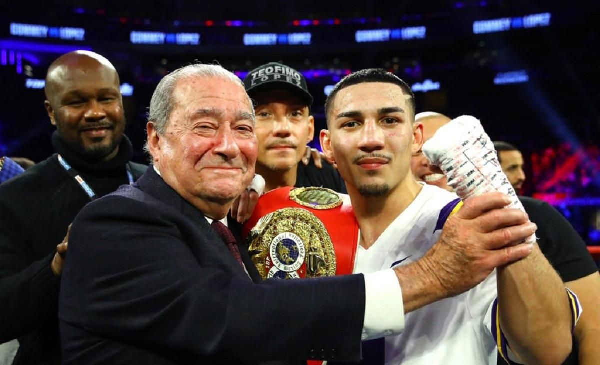Промоутер назвав суперників для Теофімо Лопеса – чи є там Ломаченко Промоутер назвав суперників для Теофімо Лопеса – чи є там Ломаченко