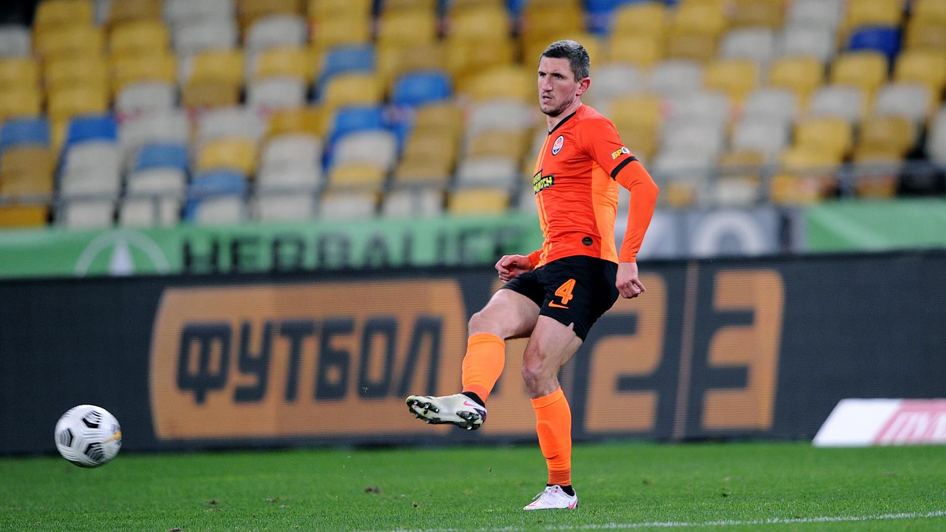 Заспівав би дуетом з Михайлом Кругом, – захисник Шахтаря Сергій Кривцов Заспівав би дуетом з Михайлом Кругом, – захисник Шахтаря Сергій Кривцов