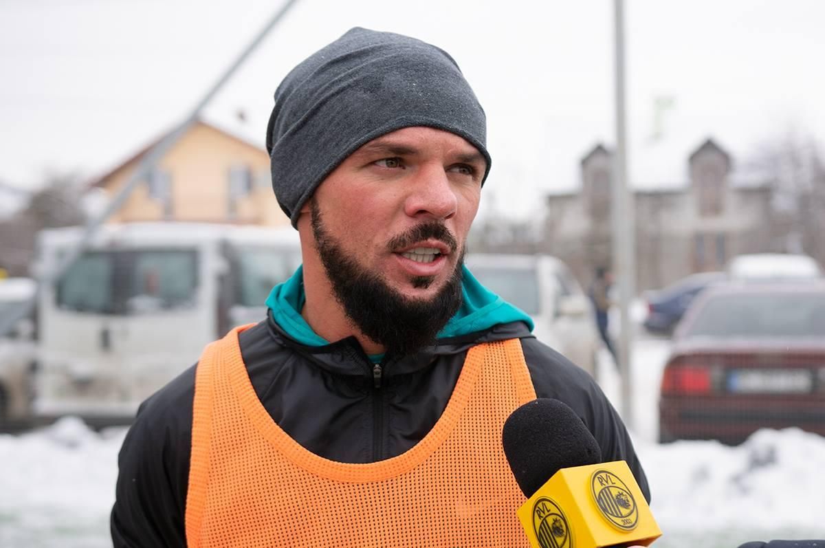 Ексгравець збірної України здав позитивний тест на COVID-19 Ексгравець збірної України здав позитивний тест на COVID-19