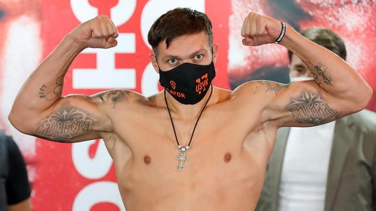 Як Олександр Усик пірнув в ополонку на Водохреще – відео Як Олександр Усик пірнув в ополонку на Водохреще – відео