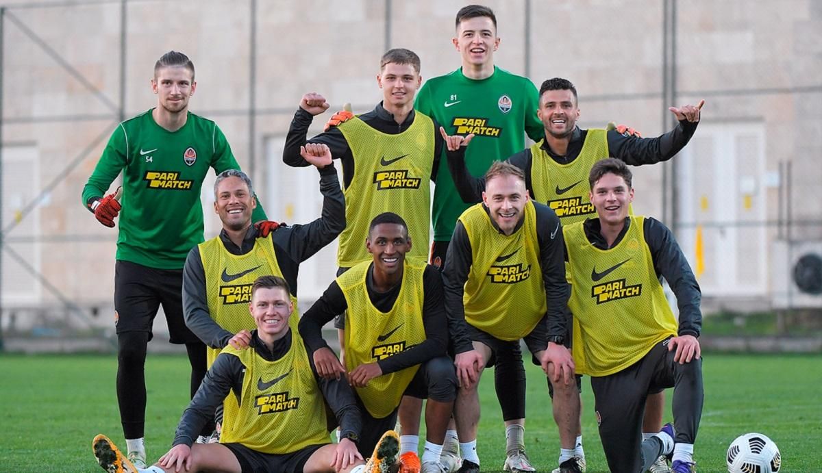 Бразильська техніка від Степаненка та гол-шедевр п'яткою Болбата: відео тренування Шахтаря Бразильська техніка від Степаненка та гол-шедевр п'яткою Болбата: відео тренування Шахтаря