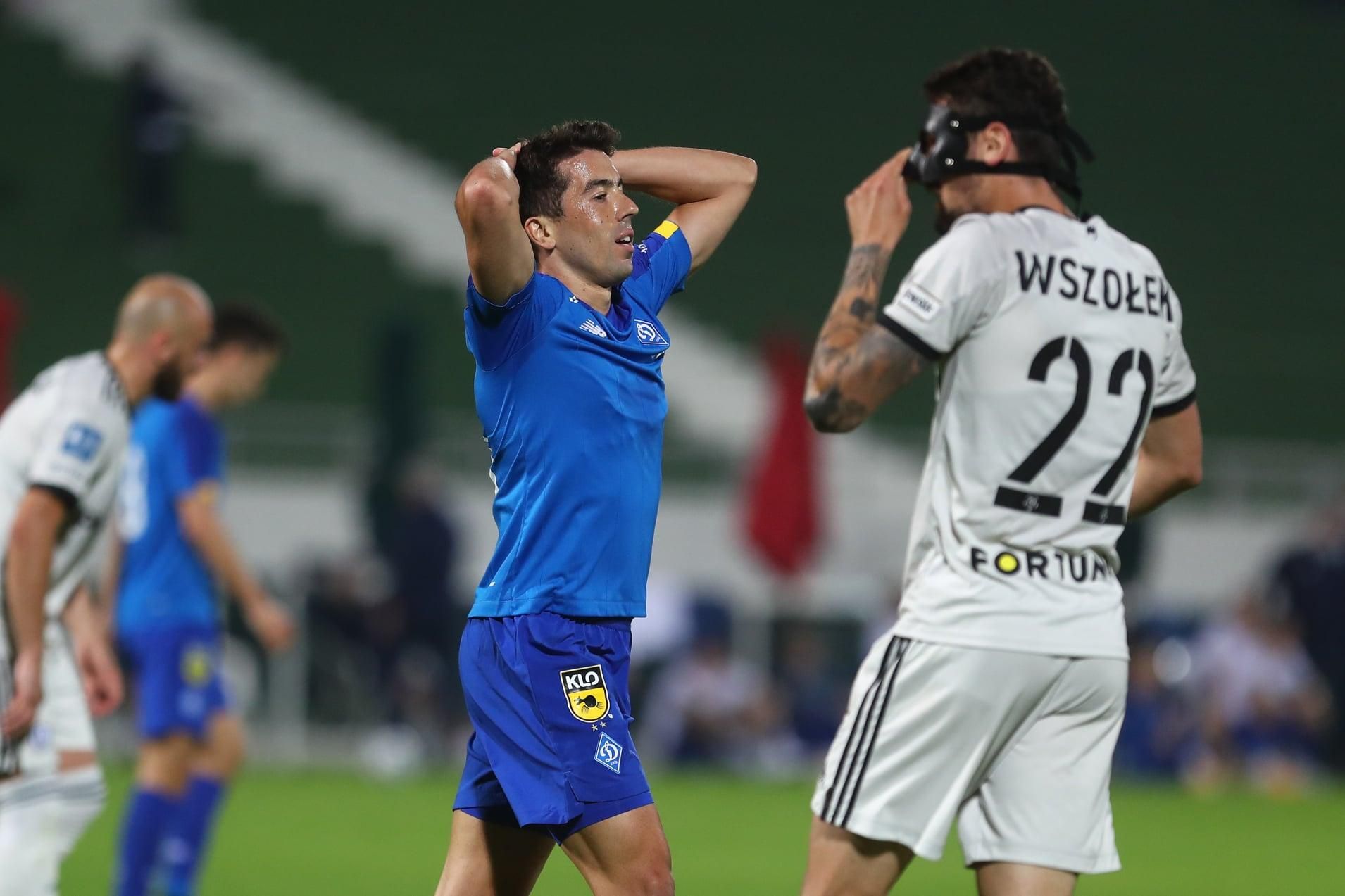 Динамо ледь не продало Карлоса де Пену в клуб МЛС Динамо ледь не продало Карлоса де Пену в клуб МЛС