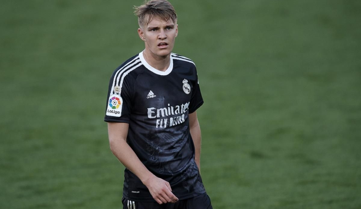 Арсенал нашел замену Озилу в Реале: звездный футболист перейдет к "канонирам" Арсенал нашел замену Озилу в Реале: звездный футболист перейдет к "канонирам"