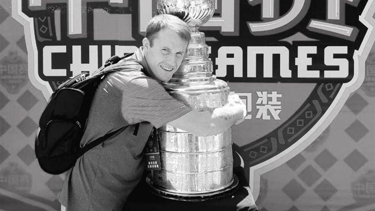 Известный 34-летний российский хоккеист умер от передозировки наркотиками Известный 34-летний российский хоккеист умер от передозировки наркотиками