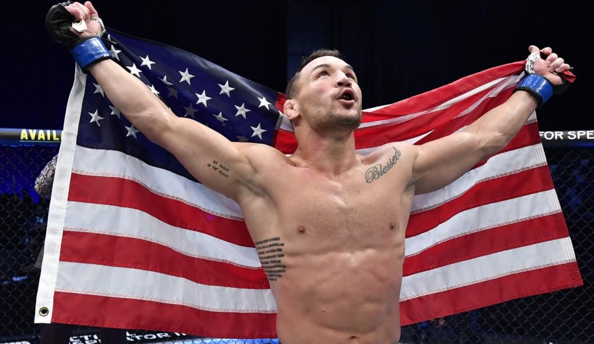 Безжальний нокаут: американець Чендлер забив кулаками лежачого суперника – відео Безжальний нокаут: американець Чендлер забив кулаками лежачого суперника – відео