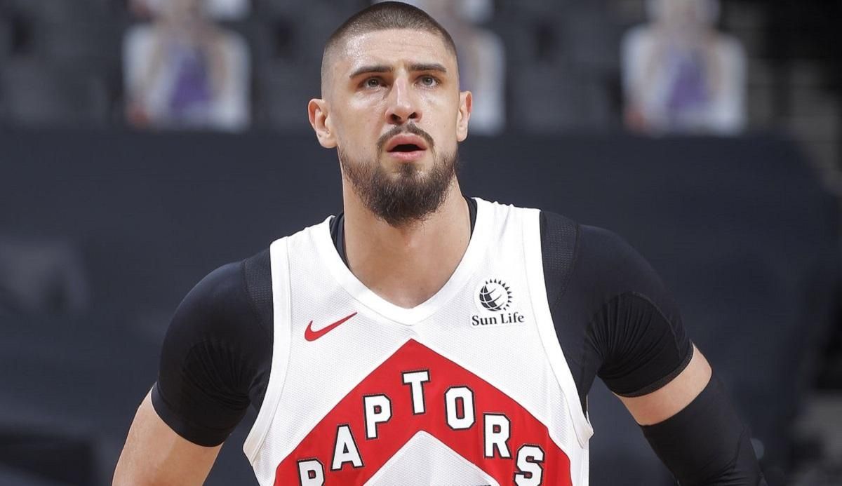 Українець Лень грубо поклав на лопатки суперзірку НБА прямо під час матчу: відео Українець Лень грубо поклав на лопатки суперзірку НБА прямо під час матчу: відео