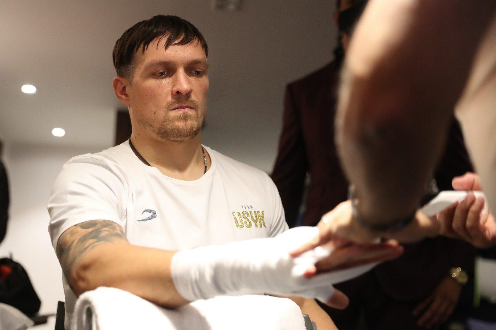 Олександр Усик vs Девід Хей: зіркові боксери обрали переможця бою Олександр Усик vs Девід Хей: зіркові боксери обрали переможця бою