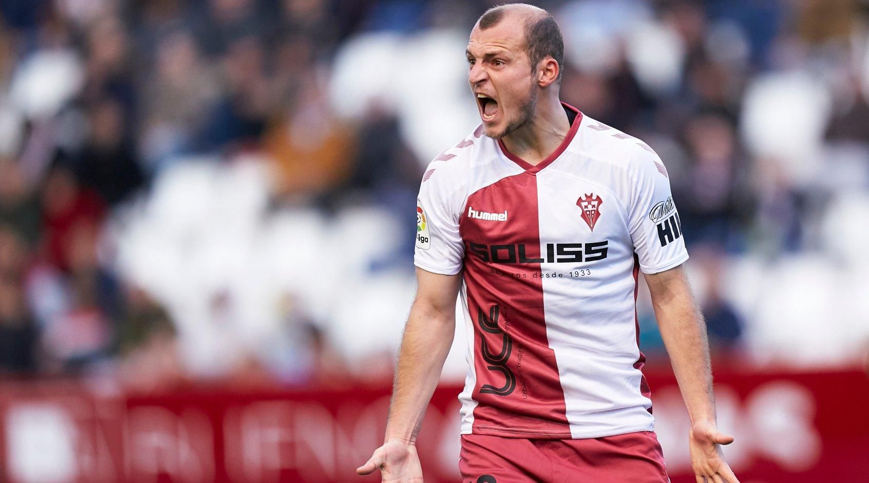 Роман Зозуля забил победный гол за Альбасете: видео Роман Зозуля забил победный гол за Альбасете: видео