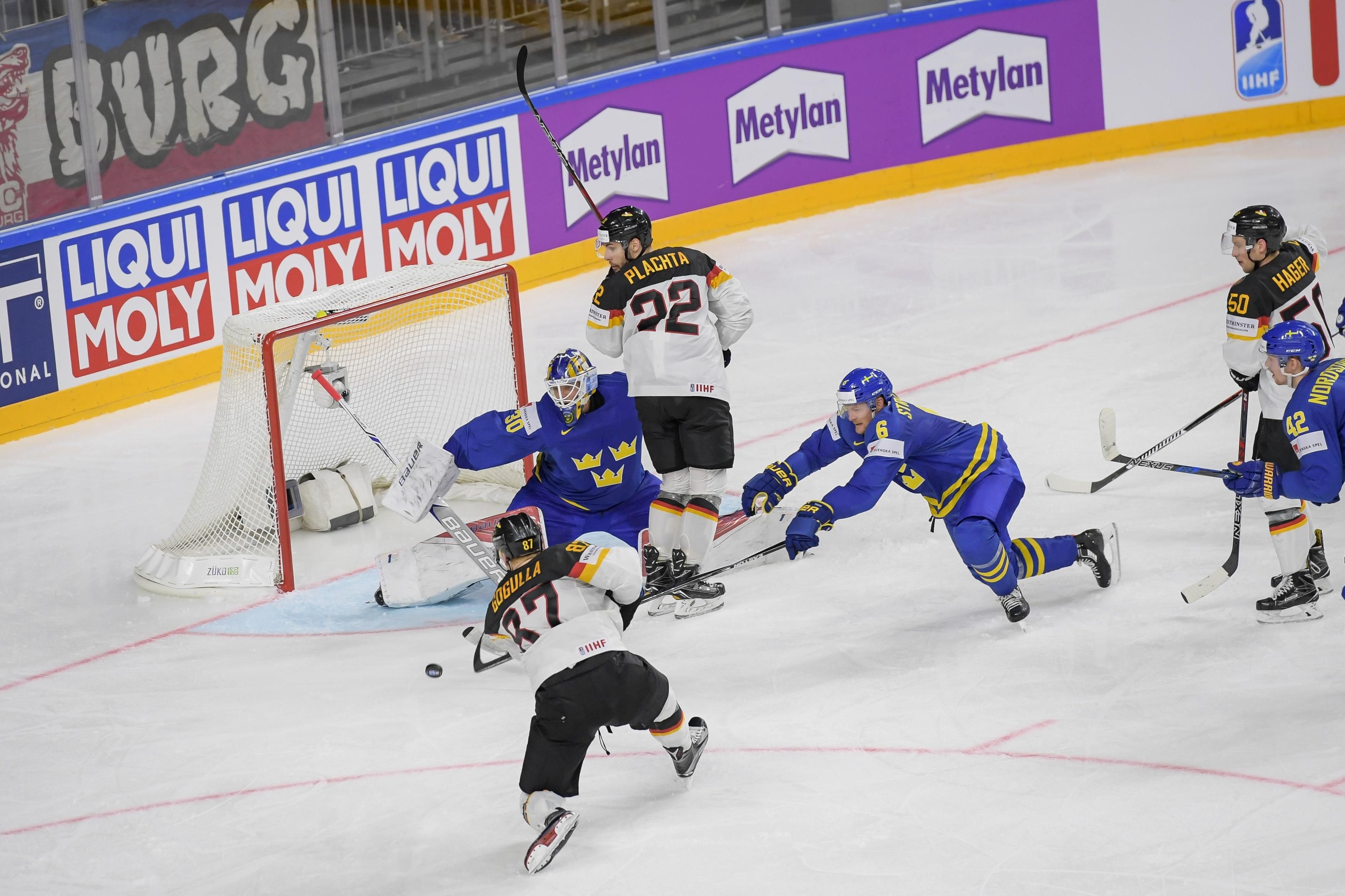 Международная федерация хоккея решила судьбу перенесенного чемпионата мира из Беларуси