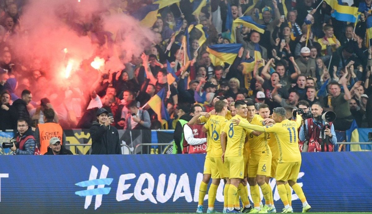 Збірна України може зіграти матчі відбору ЧС-2022 у Львові з глядачами Збірна України може зіграти матчі відбору ЧС-2022 у Львові з глядачами