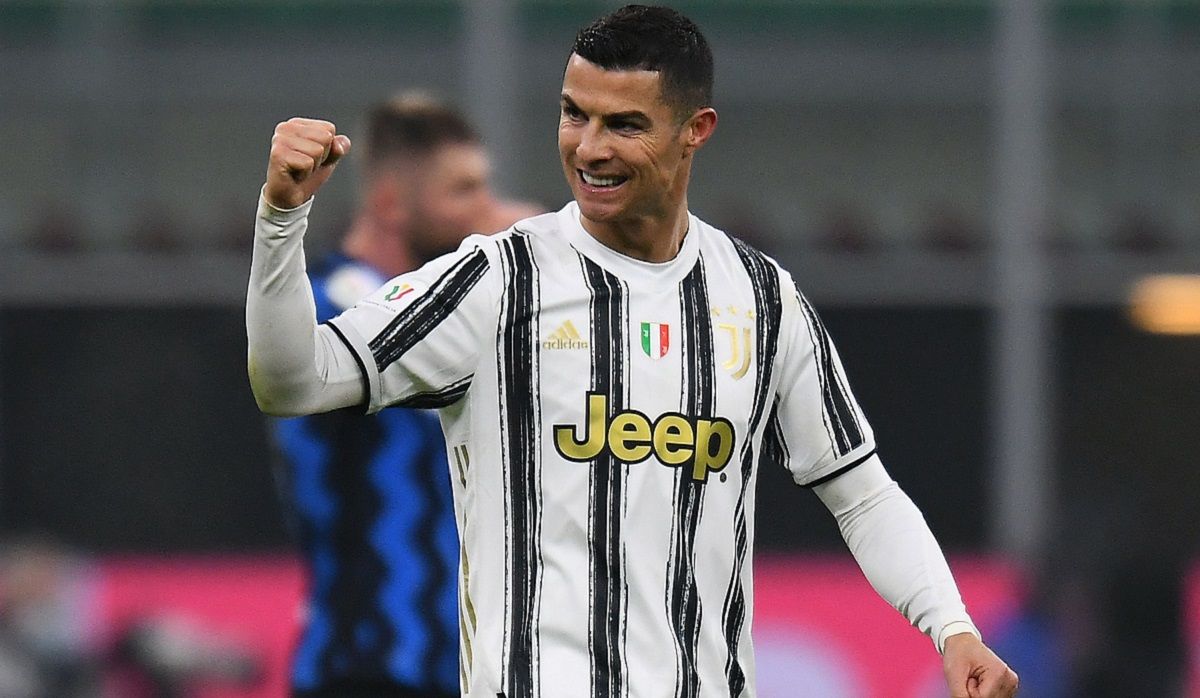 Ювентус готовит новый контракт для Роналду Ювентус готовит новый контракт для Роналду