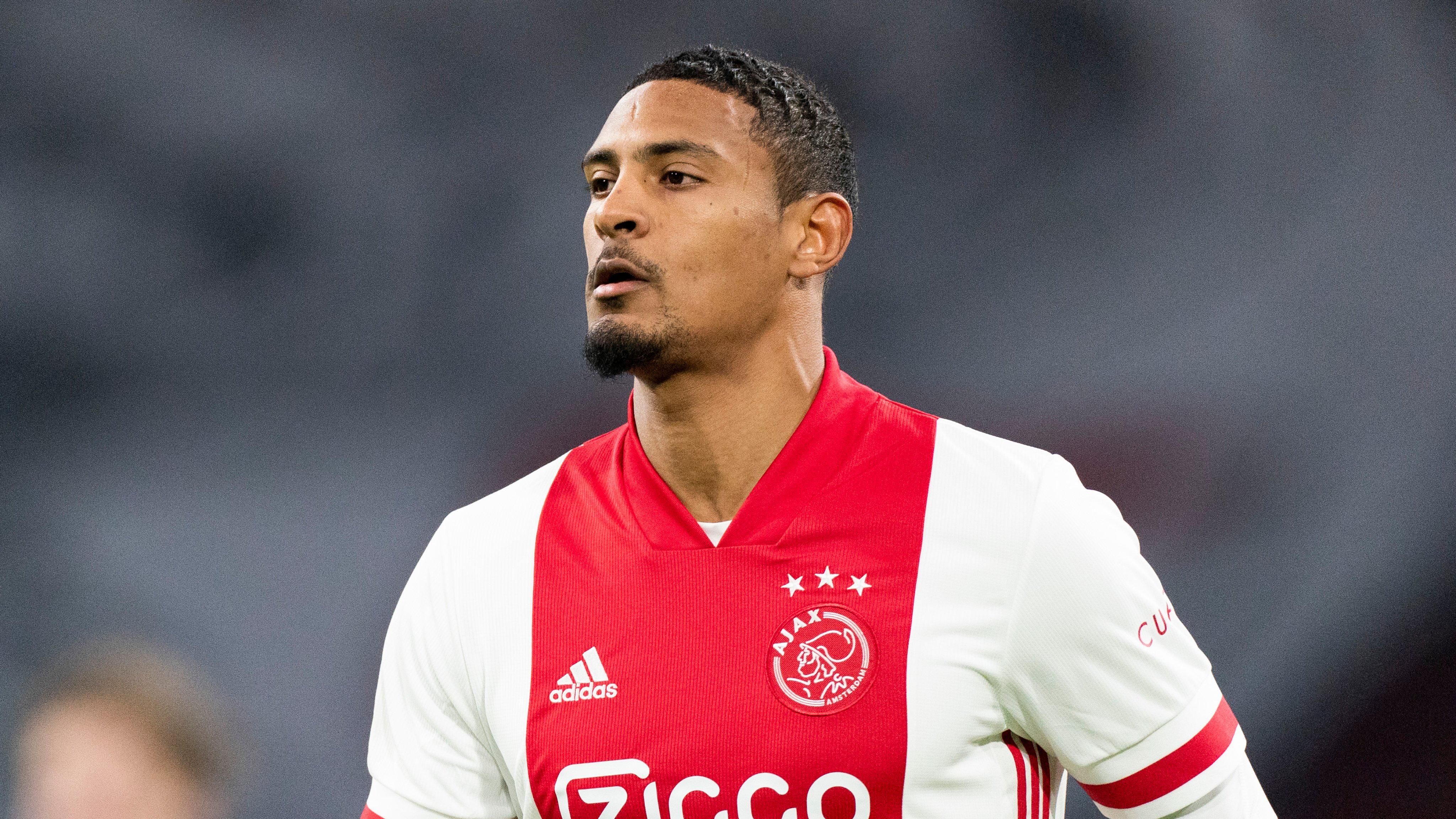 Аякс не внес своего самого дорогого игрока в заявку на матчи Лиги Европы из-за досадной ошибки Аякс не внес своего самого дорогого игрока в заявку на матчи Лиги Европы из-за досадной ошибки