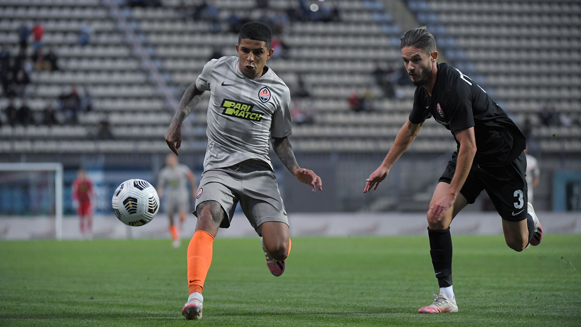 Зоря вирішила розірвати контракт з Максимом Гречкіним Зоря вирішила розірвати контракт з Максимом Гречкіним