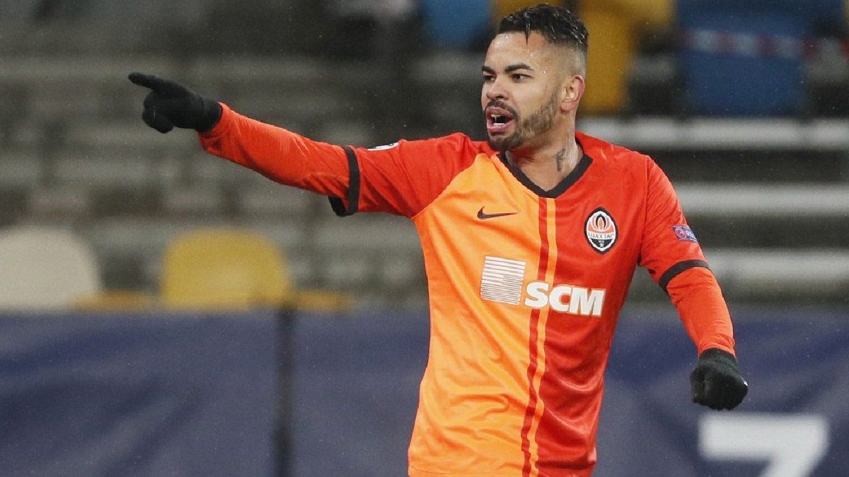 Шахтер потерял футболиста перед матчем Лиги Европы Шахтер потерял футболиста перед матчем Лиги Европы