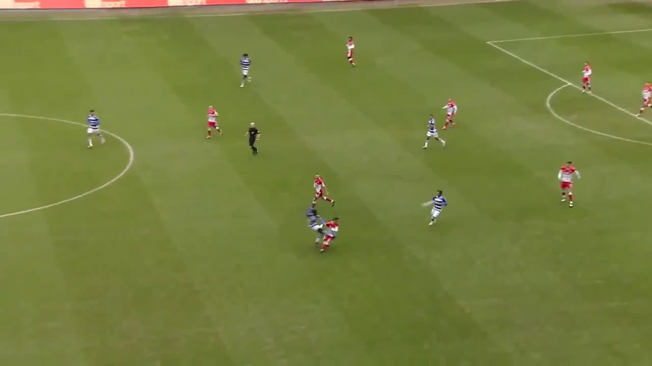 В Англії Бартош Бялковскі пропустив гол з 35 метрів – відео В Англії Бартош Бялковскі пропустив гол з 35 метрів – відео