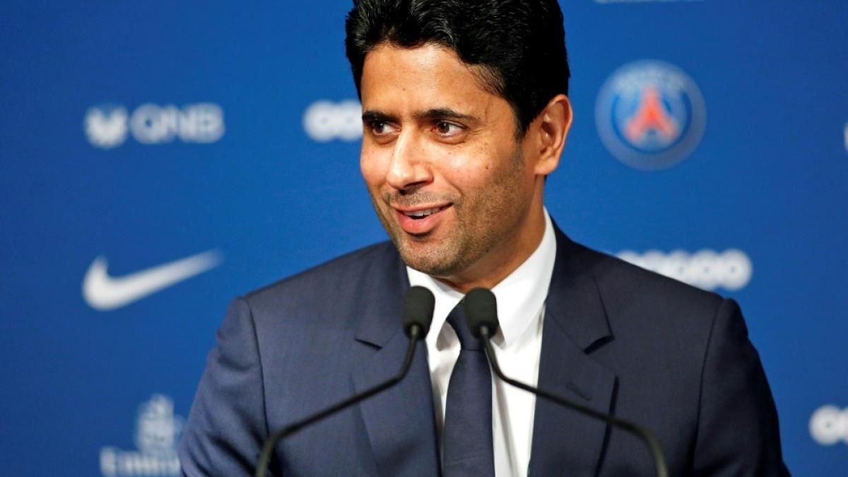 Не трогай Месси: фанаты Барселоны обматерили президента ПСЖ перед матчем ЛЧ – видео Не трогай Месси: фанаты Барселоны обматерили президента ПСЖ перед матчем ЛЧ – видео