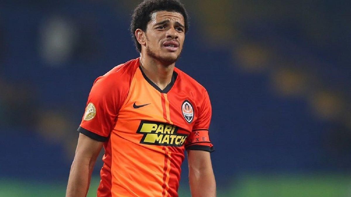 Получит ли Тайсон 150 тысяч евро за возвращение в Интернасьонал: ответ агента Получит ли Тайсон 150 тысяч евро за возвращение в Интернасьонал: ответ агента