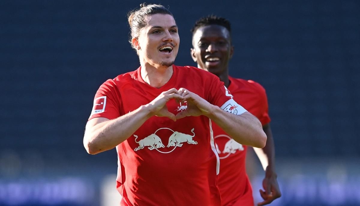 У Німеччині голкіпер пропустив гол ледь не з центру поля – відео У Німеччині голкіпер пропустив гол ледь не з центру поля – відео